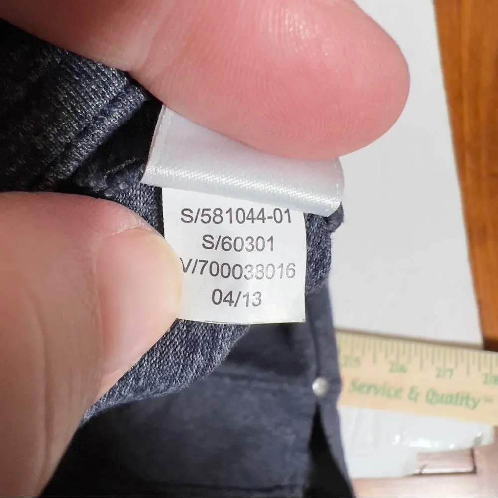 ATHLETA Capri Pants Sz. Medium - Picture 13 of 15